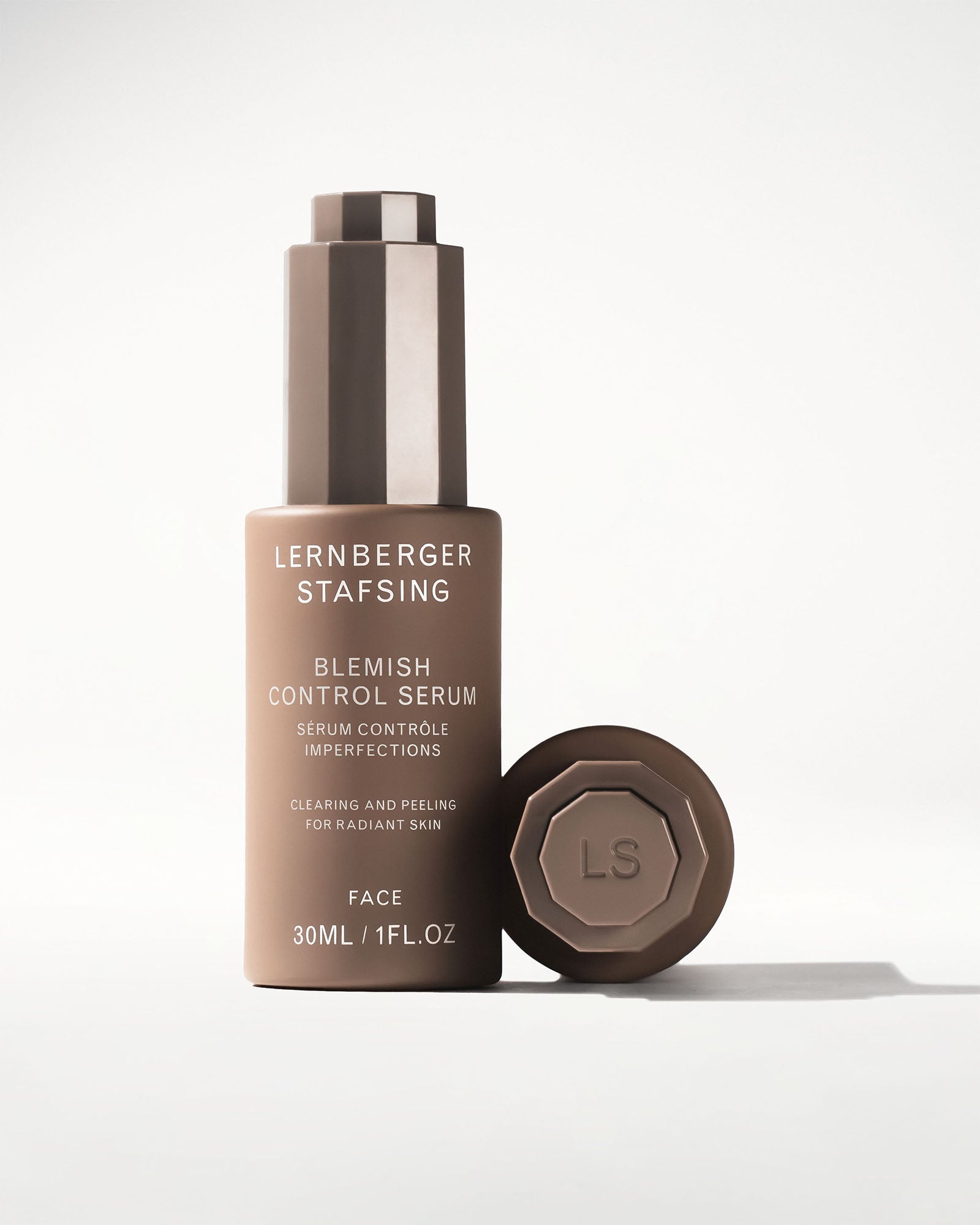 Serum zur Bekämpfung von Hautunreinheiten