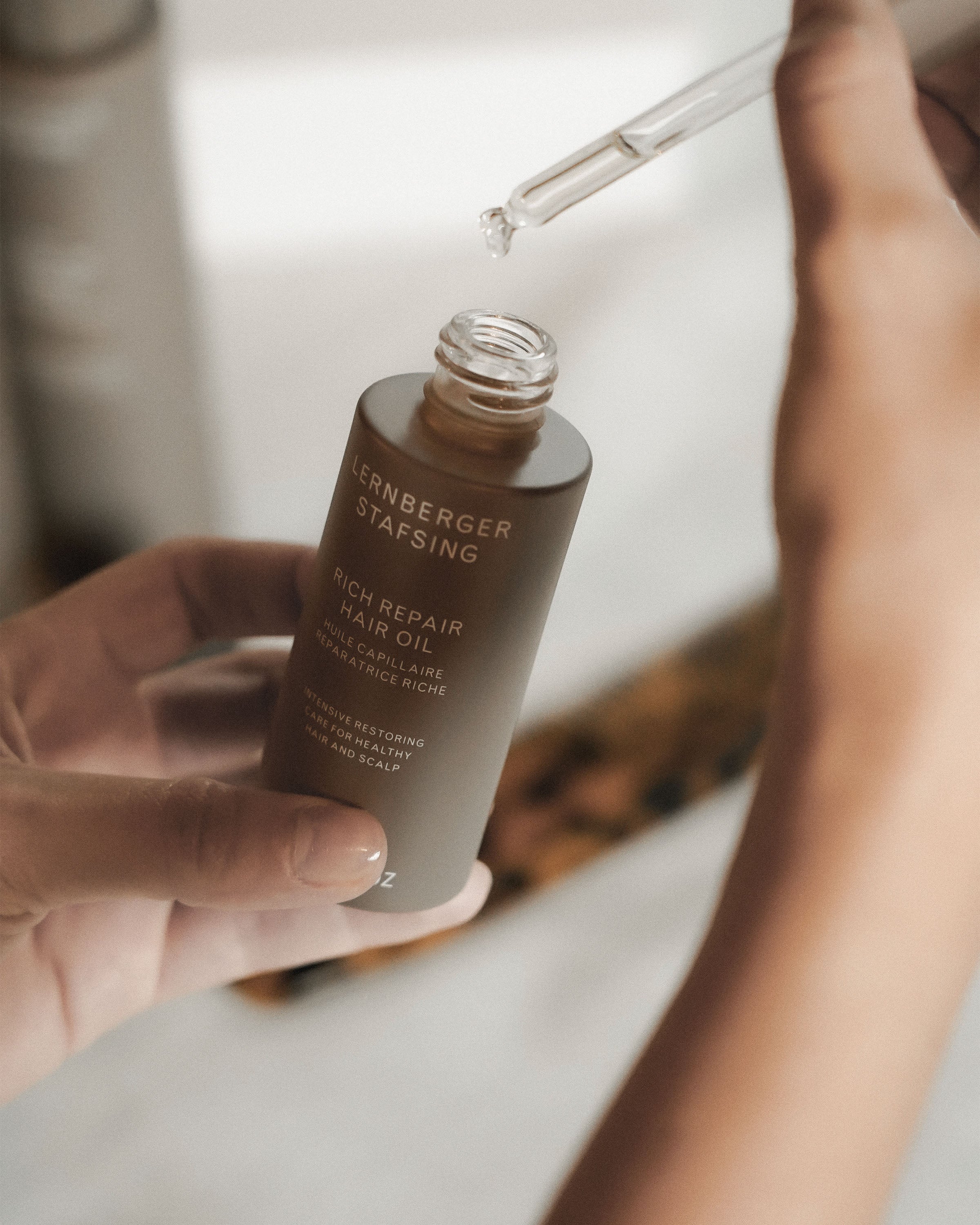 Reichhaltiges Reparatur-Haaröl