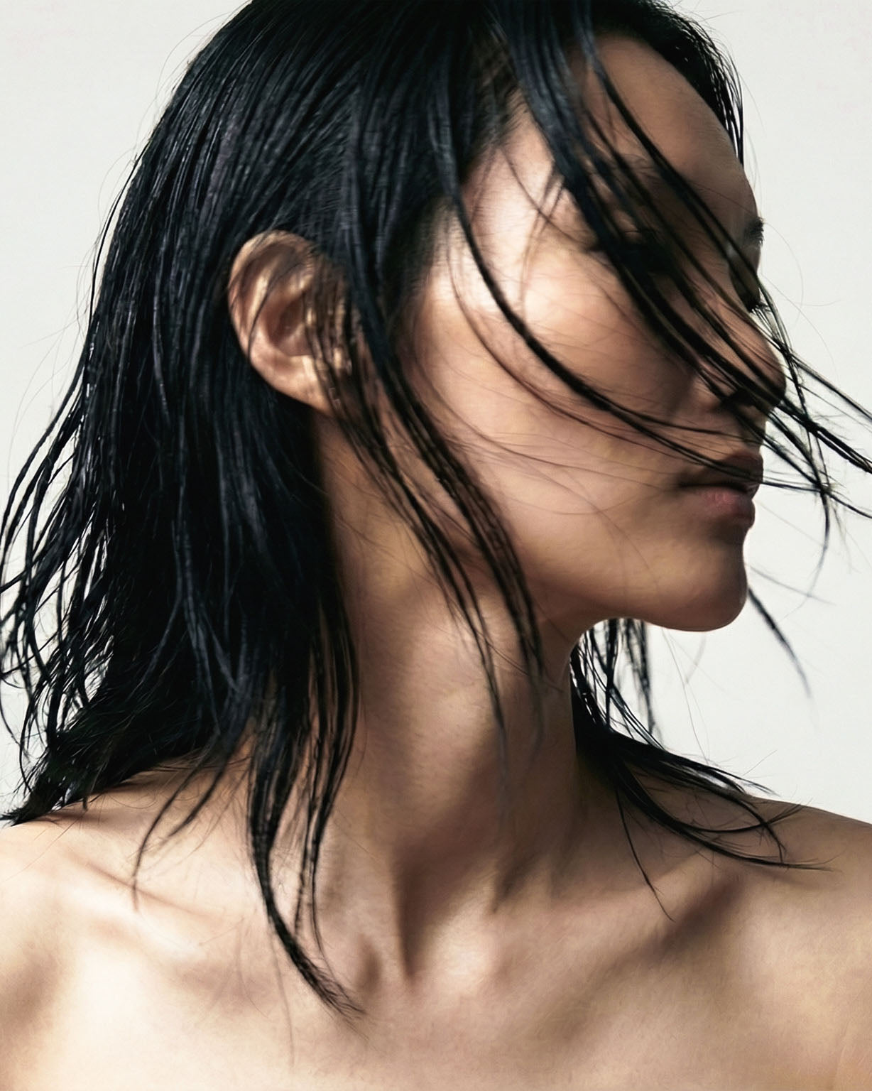 Feuchtigkeitsspendende und kräftigende Spülung in Reisegröße